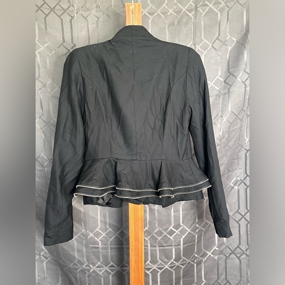 Vero Moda Black Blazer - Picture 2 of 4